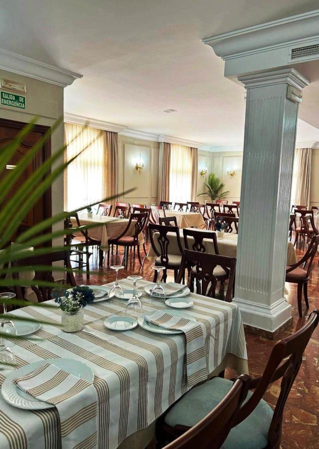 Hotel Carmen Ла-Карлота Екстер'єр фото