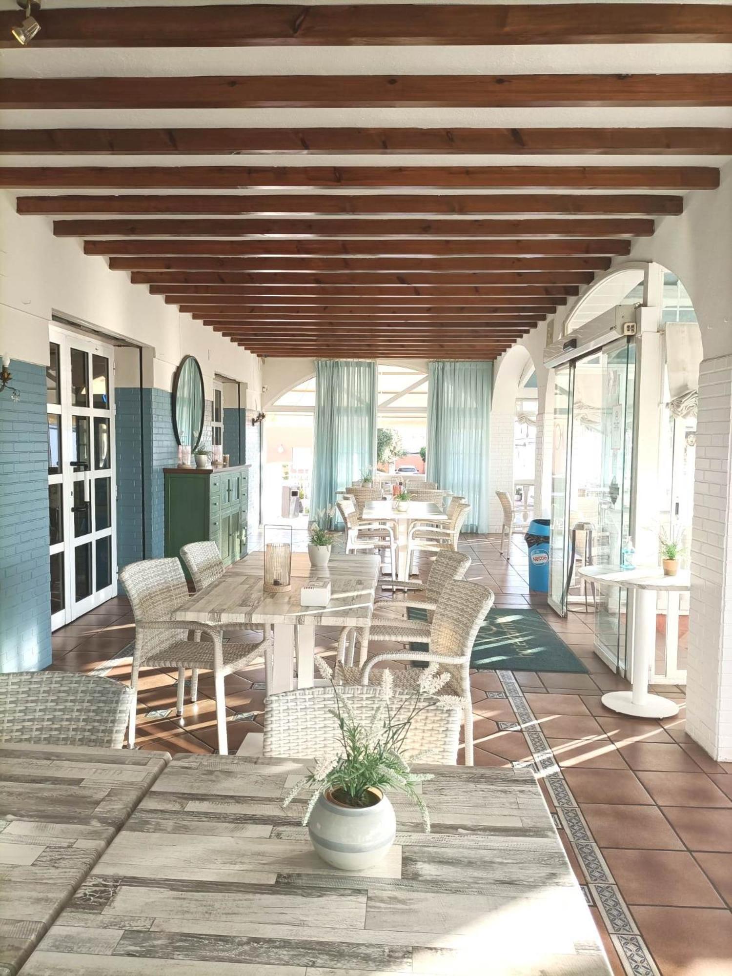Hotel Carmen Ла-Карлота Екстер'єр фото