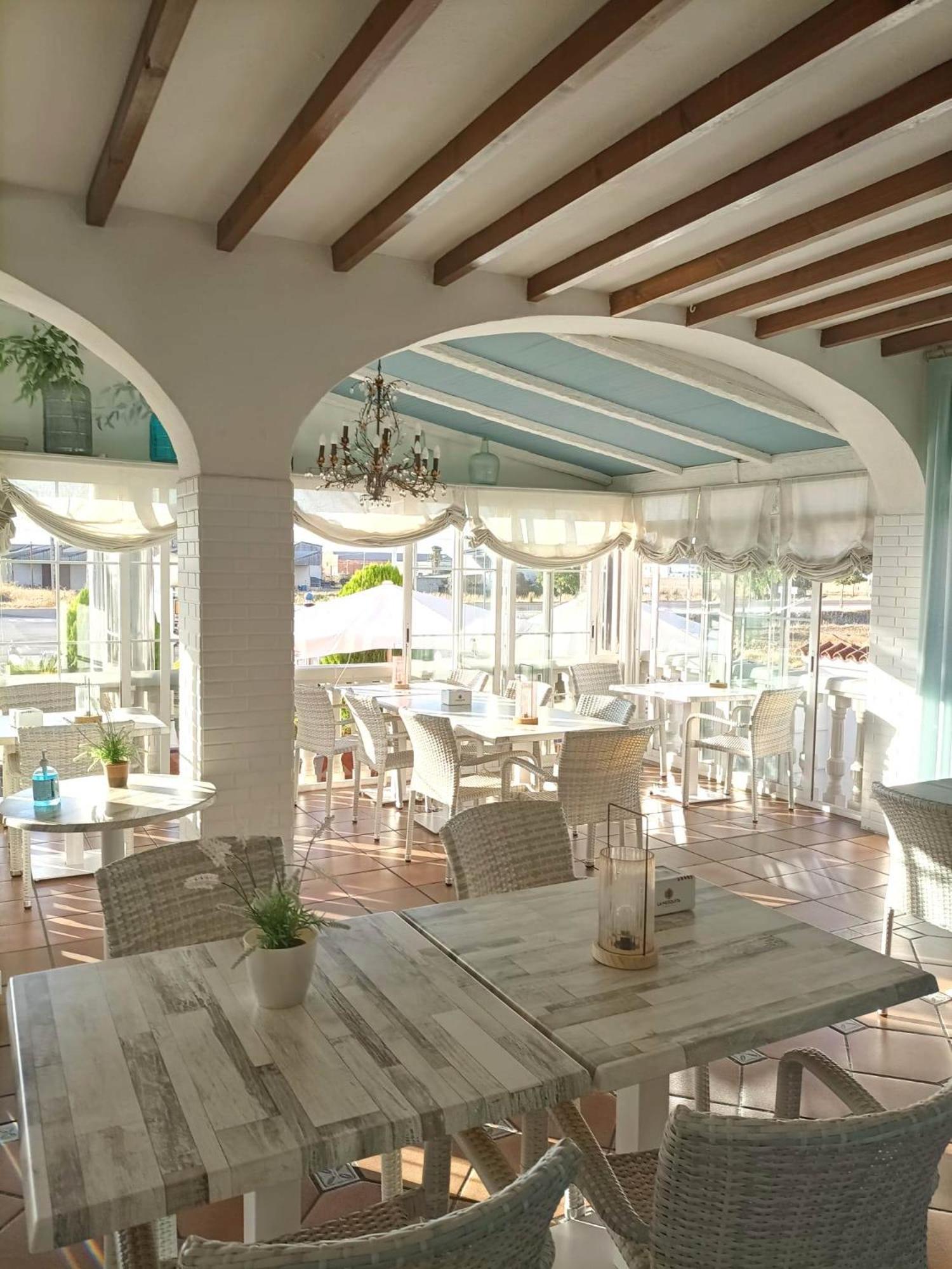 Hotel Carmen Ла-Карлота Екстер'єр фото