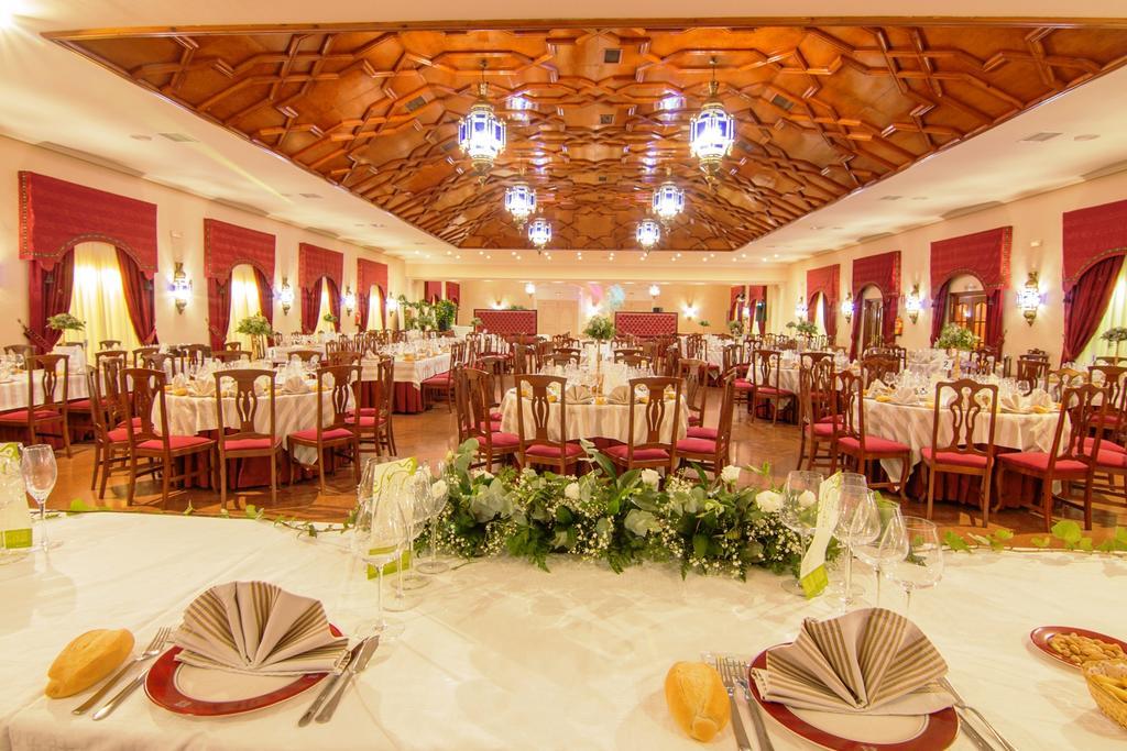 Hotel Carmen Ла-Карлота Екстер'єр фото